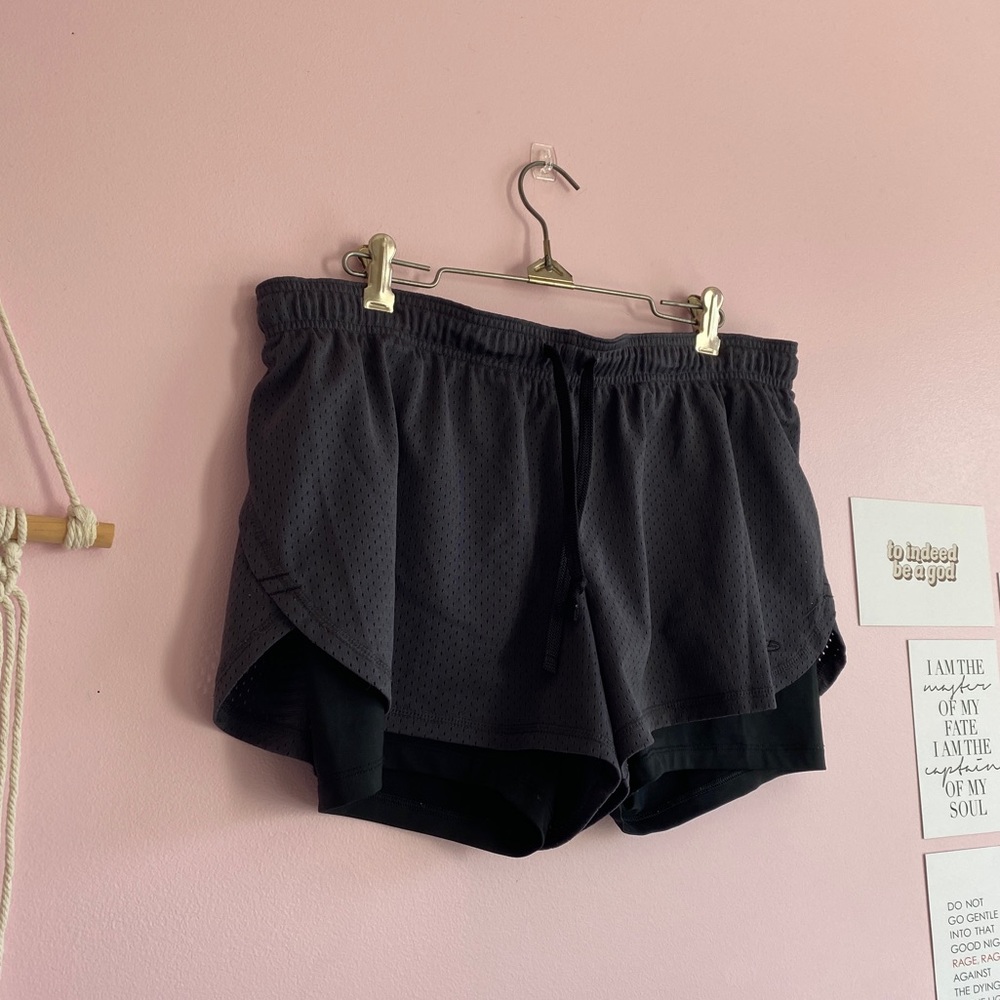 Women’s Champion shorts drawstring size large athletic shorts with biker shorts